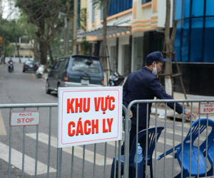 Hà Nội: Người tiếp xúc với bệnh nhân nhiễm Covid-19 ra khỏi nhà dù phải cách ly