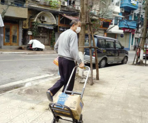 Tâm sự trong hàng rào cách ly của người dân phố Trúc Bạch sau ca bệnh thứ 17