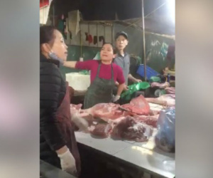 Hà Nội: Lợi dụng dịch COVID-19, thịt lợn bị 'hét' giá 300.000 đồng/kg