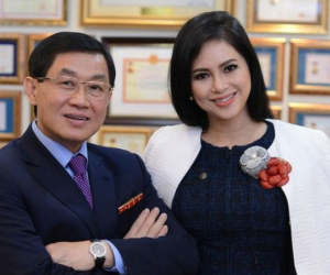 Bất ngờ với mảng kinh doanh giúp 'vua hàng hiệu' Jonathan Hạnh Nguyễn hốt bạc