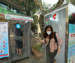 Buồng khử khuẩn toàn thân diệt 99,99% vi khuẩn chỉ 30s ở Hà Nội đảm bảo an toàn cho người dùng