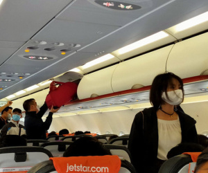 Những mẹo nhỏ mách bạn phòng tránh virus corona khi đi máy bay
