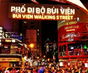 Quận 1 tạm ngưng hoạt động massage, karaoke, bar, vũ trường phòng COVID-19