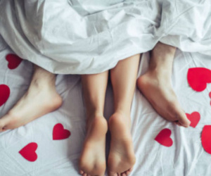 Tần suất quan hệ tình dục dày đặc sẽ gây ra 5 tác hại lớn đối với sức khỏe phụ nữ