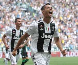 Juventus muốn 'trói chân' Ronaldo tới năm... 39 tuổi