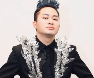 Ca sĩ Tùng Dương tổng kết số tiền và hiện vật mà sao Việt cùng người hâm mộ quyên góp trong chiến dịch đẩy lùi Covid-19, hiện tại đã lên tới hơn 1 tỷ đồng
