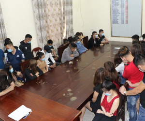 20 cô gái tham gia 'tiệc' ma túy trong quán karaoke