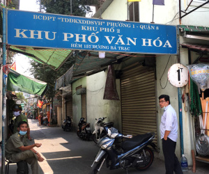 Cách ly một hẻm ở đường Dương Bá Trạc, quận 8