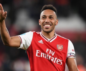 Aubameyang sắp 'tiếp bước' Van Persie đầu quân cho M.U