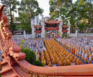Giáo hội Phật giáo Việt Nam kêu gọi người dân không tập trung đông người dịp lễ Phật đản