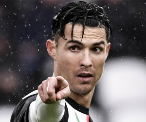 Giữa đại dịch Covid-19, Ronaldo truyền đi thông điệp ý nghĩa nhận về hàng triệu lượt thả tim: Vì cả thế giới, các bạn hãy ở nhà