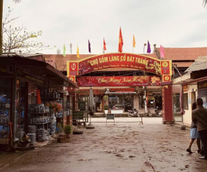 Làng gốm Bát Tràng yên bình giữa mùa dịch COVID-19