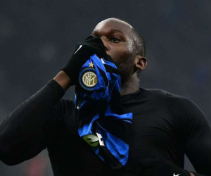 Inter Milan xem xét giảm lương toàn đội vì Covid-19