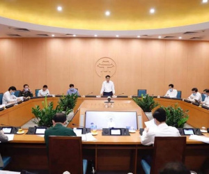 Cô gái dương tính Covid-19 ngồi cùng 24 người tại cửa hàng Circle K Hà Nội