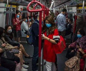 Hồng Kông: Du học sinh 13 tuổi trốn cách ly đi ăn nhà hàng