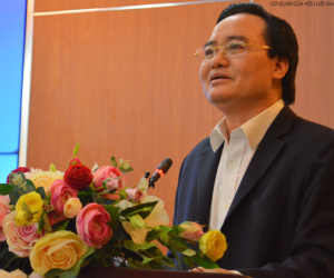 Bộ trưởng Phùng Xuân Nhạ: 'Tạm dừng đến trường, không dừng việc học'