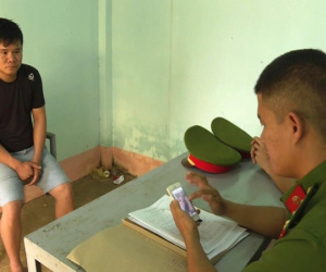 Giả gái trên zalo, tống tiền một loạt bạn chat bằng ảnh nóng