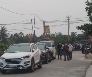 Thực nghiệm hiện trường vụ án thanh niên nghi 'ngáo đá' sát hại nữ sinh lớp 9
