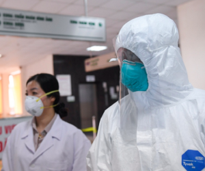 Thưởng nóng nửa tỷ cho bác sỹ tuyến đầu điều trị COVID-19, Việt Nam đã có 55 ca khỏi bệnh
