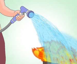 Dập lửa bằng nước nóng hay nước lạnh nhanh hơn?