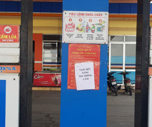 Quảng Nam: Dân mua xăng dự trữ tăng đột biến, nhiều cửa hàng treo biển 'hết xăng'