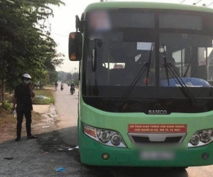 Nữ nhân viên xe buýt bị đâm tử vong ngay trên xe