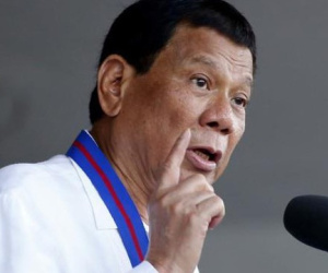 Tổng thống Philippines dọa bắn người chống lệnh phong tỏa