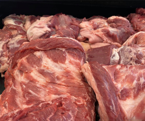 Doanh nghiệp cam kết giá heo hơi 70.000 đồng/kg, người tiêu dùng vẫn mua giá “trên trời”