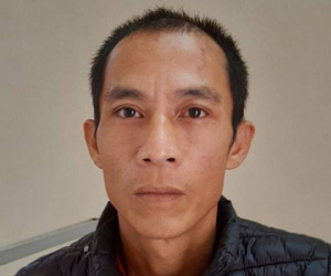 Nhắc nhở đeo khẩu trang, chủ tịch phường bị người đàn ông dùng dao bầu chém thẳng vào cổ