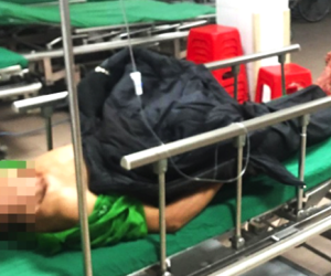 Mâu thuẫn gia đình, người đàn ông cầm kéo tự đâm nhiều nhát vào bụng