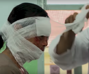 Luật trời tập 11: Mẹ nuôi Bích bị phá hủy gương mặt vì cứu con khi cháy nhà