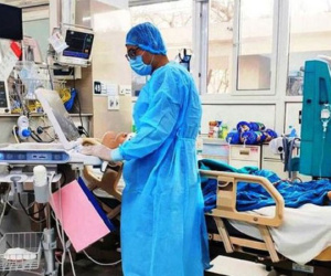 Bệnh nhân 91 (phi công người Anh) dương tính trở lại với SARS-CoV-2