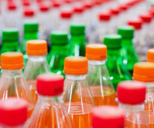 Tại sao người ta không đóng chai nước ngọt thật đầy?