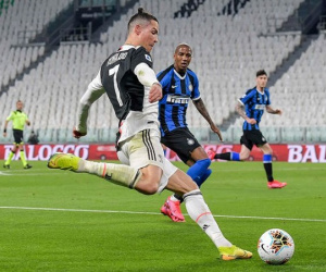 Serie A có thể thi đấu không khán giả đến năm 2021