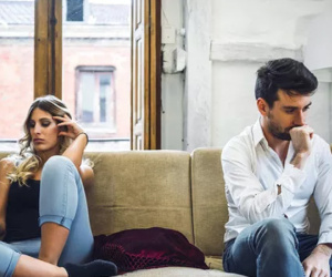 Nếu vợ chồng bạn đang đối xử với nhau theo kiểu này thì hãy hãy ngưng mọi việc lại để làm điều này ngay trước khi quá muộn