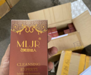 Phát hiện kho mỹ phẩm nhập lậu cực lớn của một hoa hậu ở Sài Gòn