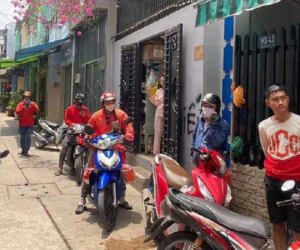 Hơn chục shipper 'ngậm đắng nuốt cay' vì bị 'bom' hàng rất khó hiểu tại một địa chỉ
