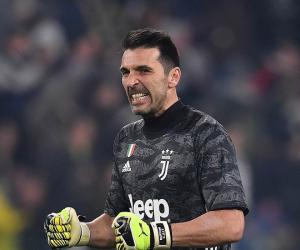 Buffon gia hạn hợp đồng với Juventus, chơi bóng ít nhất đến năm 44 tuổi