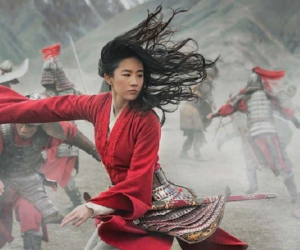 Phần 1 bị chê tơi tả, thất bại thảm hại về doanh thu nhưng Mulan bản live-action đã rục rịch làm phần 2