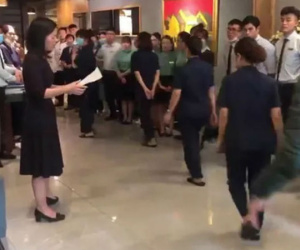 Nhân viên khách sạn 5 sao gian nan tìm đường xoay xở: Người 'chuẩn bị đói' với chuỗi dài không lương, người cặm cụi làm bánh bán online