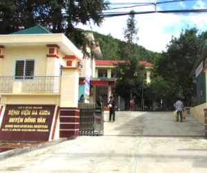 Phong tỏa thị trấn Đồng Văn