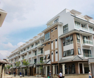 Savills: Biệt thự, nhà phố chứng kiến 'sự ổn định trong hỗn loạn'
