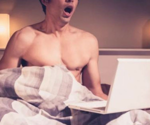 Tác hại khôn lường khi trai trẻ chăm 'tự sướng'