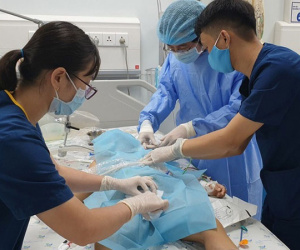 Sợ đến viện nhiễm SARS-CoV-2, hai bé trai vỡ ruột thừa