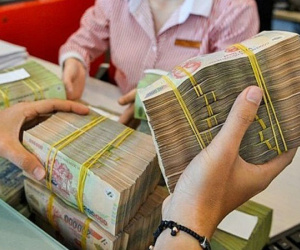 Lợi nhuận ngân hàng co lại, khối nợ xấu tăng lên