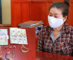 Osin trộm nhẫn kim cương, vàng của chủ nhà để... đi mua đất