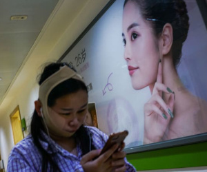 Ngành công nghiệp sắc đẹp Trung Quốc thời 4.0: Hành trình nguy hiểm từ các app tư vấn 'đập đi xây lại' đến hàng chục lần nằm trên bàn mổ