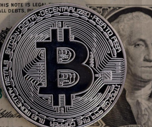 Bitcoin tăng dựng đứng, hướng mốc 10.000 USD?