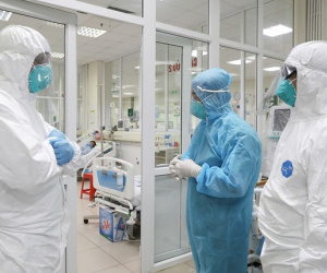 Thủ tướng Chính phủ: Tạm dừng mua sắm thuốc điều trị cho tình huống 10.000 người nhiễm COVID-19