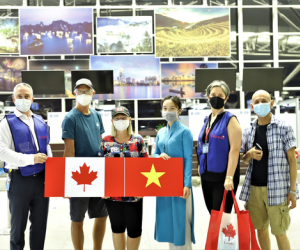 Việt Nam đón và cách ly tập trung 300 công dân từ Canada về nước